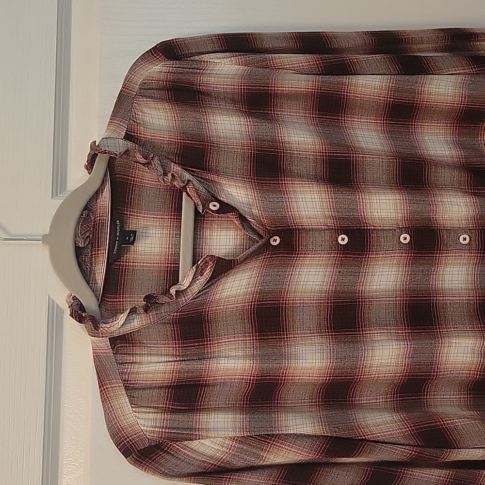 Tommy Hilfiger Plaid button front Top with ruffled collar